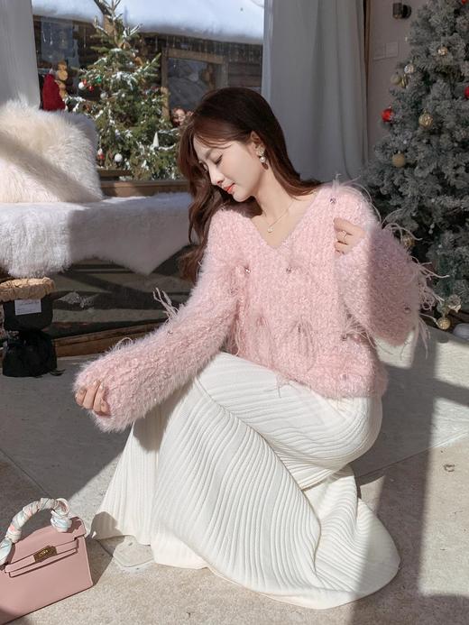 张心子【樱花白茶】仙女慵懒风宽松弹力手工羽毛毛衣 U2411095 商品图3