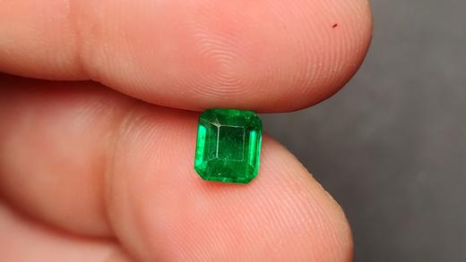 1ct刻面祖母绿裸石 商品图3