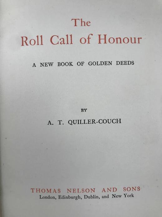 约20世纪早期 亚瑟·奎勒·库奇爵士《荣誉点名》 9幅彩色插图 漆布精装18开 商品图3