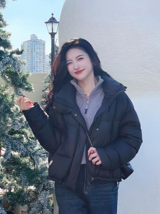 【百图lulu定制】【奶油羽绒服】90白鸭绒  加厚短款 后背石墨烯发热纤维 显高 下摆可抽绳 连帽面包服 商品图0