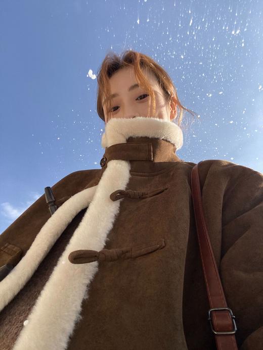 高级感复古麂皮绒短款外套！女款2024冬季新款韩版保暖皮毛一体大衣！ 商品图2