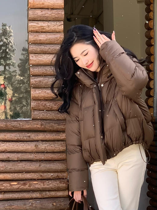 【百图lulu定制】【奶油羽绒服】90白鸭绒  加厚短款 后背石墨烯发热纤维 显高 下摆可抽绳 连帽面包服 商品图9