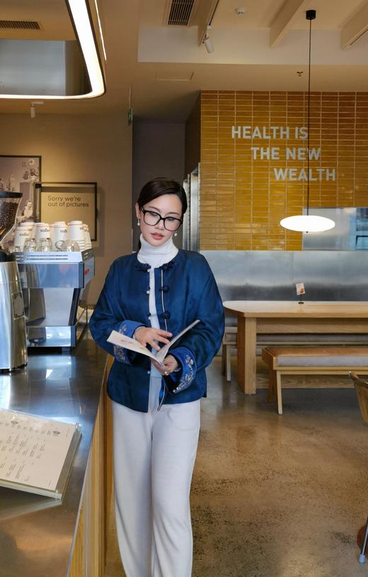 逸红颜明月优选 #19姆米提花萝香云纱【年终奖】撞色刺绣棉服，年末贺岁这么穿❗雅致老钱风 商品图7