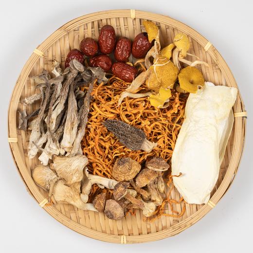 快递上调6元！鲜珥家菌菇汤包  羊肚菌鹿茸菌八珍汤  多种山珍  营养美味  真材实料 商品图1