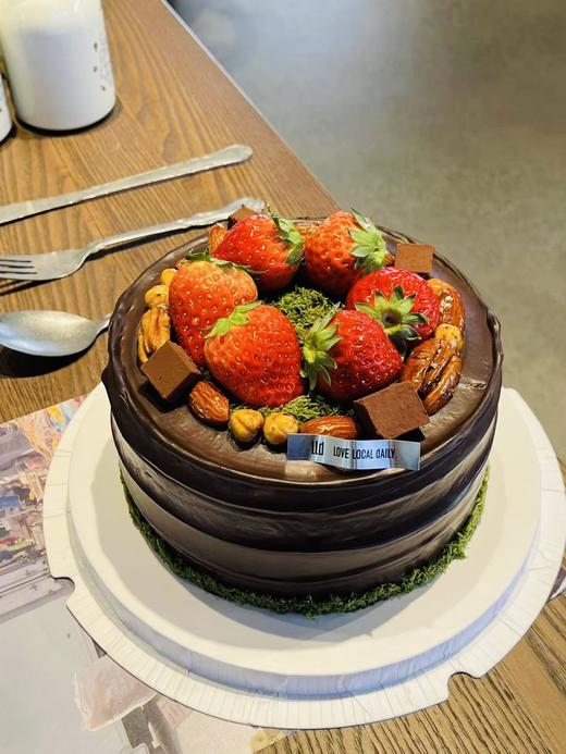 巧遇莓好 迪拜巧克力草莓开心果·奶油蛋糕（选用丹东九九草莓） 商品图0