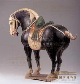 唐 黑釉三彩马