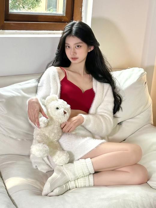 U家火辣升级新年装零压云感内衣套装 商品图5