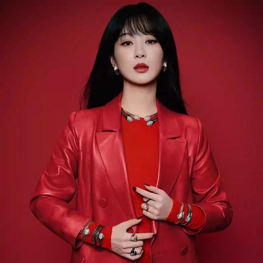 【不退不换，介意勿拍】APM Monaco 手链（金黄色）  YB5437XKG 商品图3