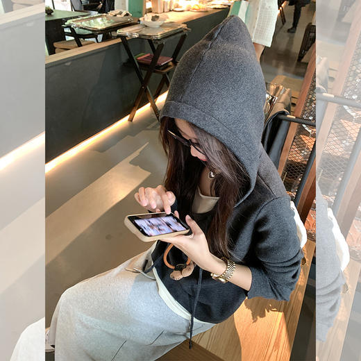 <曾小咸推荐>假两件灰色连帽针织衫半身裙 商品图3