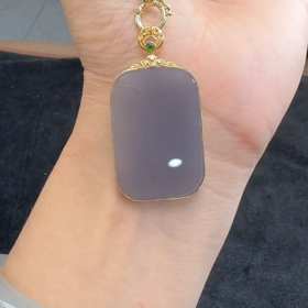 玉美人菲菲#18K和田玉无事牌吊坠约39*24mm