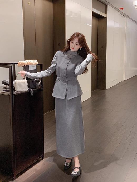 张心子【留洋千金】气质高级感秋冬新款马甲半身裙两件套套装 U2411039 商品图3