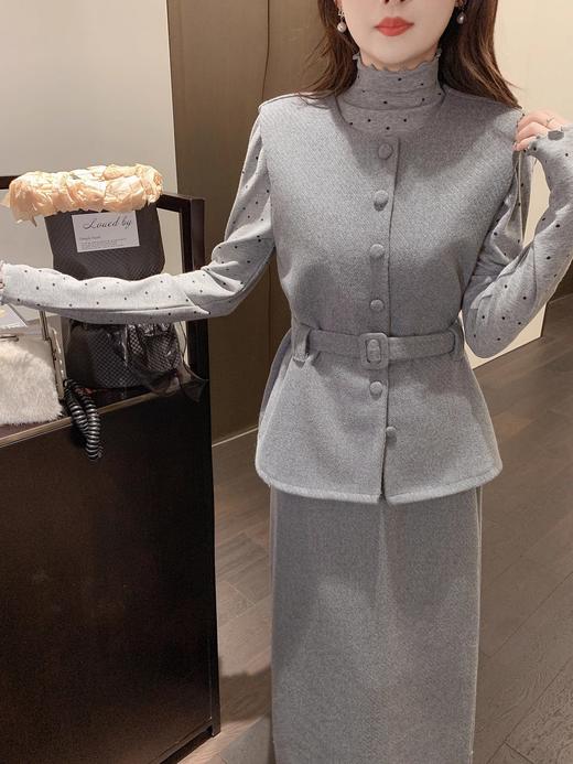 张心子【留洋千金】气质高级感秋冬新款马甲半身裙两件套套装 U2411039 商品图1