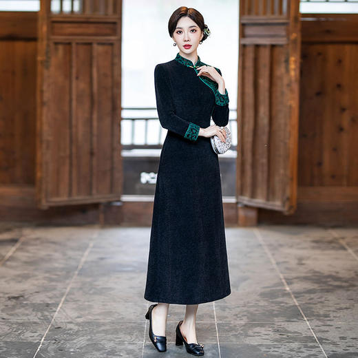 SY107秋冬加厚显瘦妈妈奥黛改良旗袍2024新款女复古长袖日常可穿连衣裙 商品图1