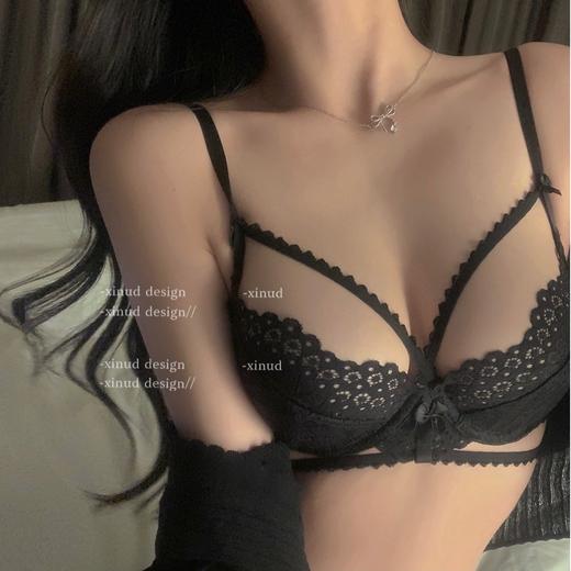 【法式纯欲❗️性感蕾丝文胸套装】超美超撩人，怎么搭都好看❗️新年本命年蛇年大红色绑带内衣女秋冬大胸显小超薄款胸罩白色 商品图4