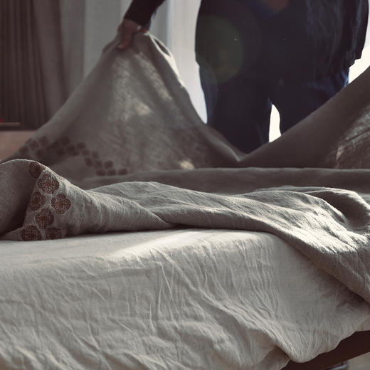 麻+汉麻双雨露刺绣加厚床品三件套（床单1+枕巾2） 商品图2