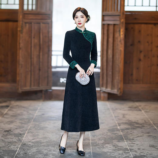 SY107秋冬加厚显瘦妈妈奥黛改良旗袍2024新款女复古长袖日常可穿连衣裙 商品图0
