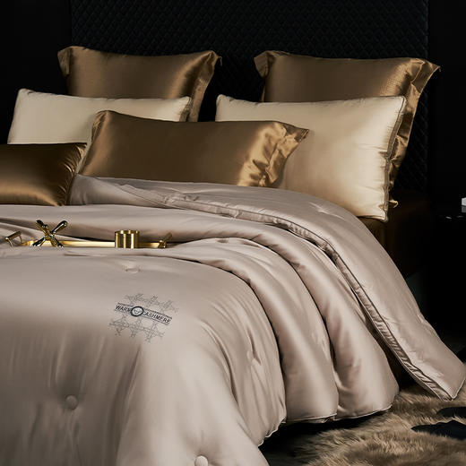 【专柜多样屋】克莉斯汀羊绒保暖冬被-浅驼/200*230cm 商品图7