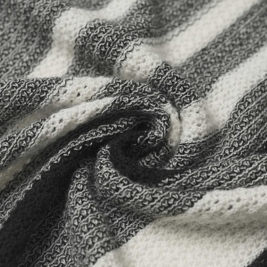 【破价】秋冬款设计师条纹女装气质时尚休闲保暖套装9A51Z007 商品图4