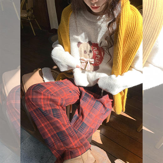 <曾小咸推荐>氛围感宽松提花小熊套头毛衣 商品图1