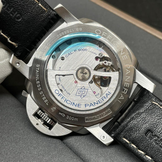 VS沛纳海V2升级版pam00312/PAM312。经过两年多的研发，克隆了原装全自动p.9000机械机芯，通过背面透底可以看出避震器摆轮 商品图14