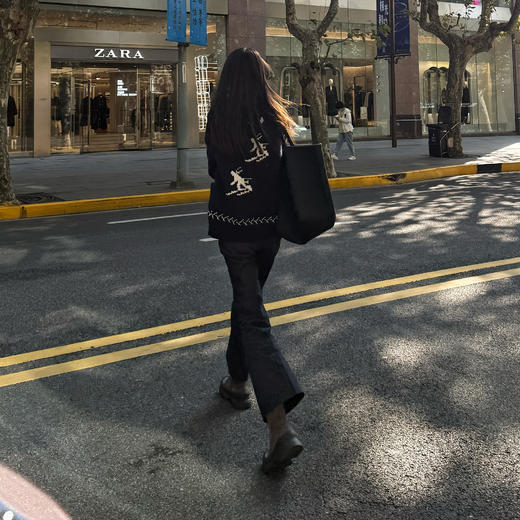 ROMI STUDIO“冬日氛围”绵羊毛混纺费尔岛厚款毛衫外套RW24WS71332 商品图3