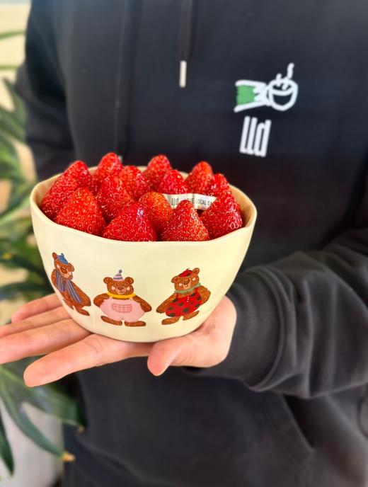 三只小熊草莓碗·奶油蛋糕（碗是赠送的哦，碗口直径15cm相当于6英寸） 商品图2