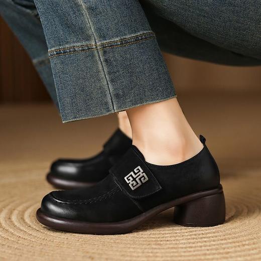 【预售5天】秋冬季羊皮乐福鞋圆头复古风小皮鞋魔术贴中跟深口单鞋女DPJ&2955 商品图2