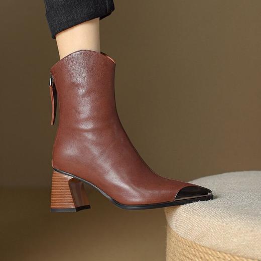 【预售5天】欧美复古风金属尖头气质短靴秋冬季新款后拉链时尚粗跟骑士皮靴KNTNX&KT3025-1 商品图4