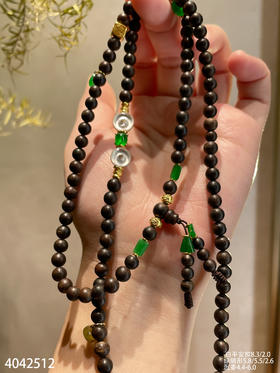 4042512， 沉香珠串。具体价格微信咨询
