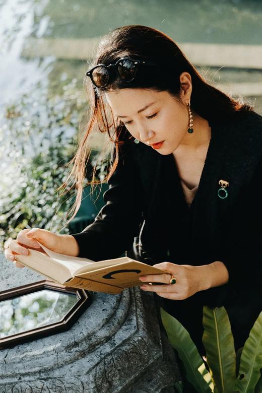 意境与功能并存｜马饮水胸针&眼镜挂 商品图6