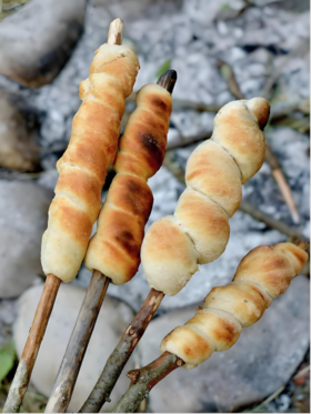 【周末活动】把厨房搬到野外是一种什么体验？搭建灶台+宝藏探险+烤叫花鸡腿+树棍面包……玩转花样农场！