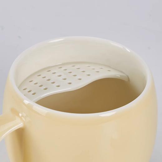 【多样屋专柜】多样屋许愿草茶隔盖杯陶瓷水杯子带盖 草绿300ml 商品图4