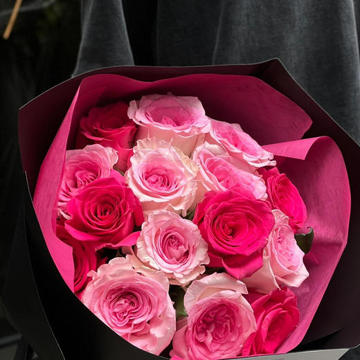 【总有人为你而来】弗洛伊德玫瑰8支+洛神玫瑰8支（发货不带包装） 商品图1