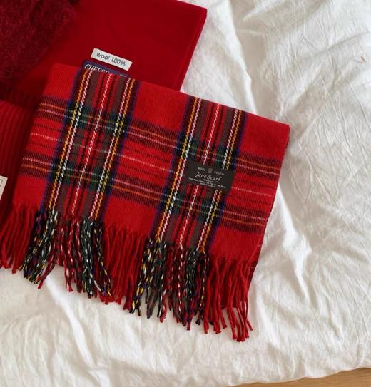 【格子复古韩风，色系好搭不挑】网红推荐，韩风围巾必备，复古流苏别具风情，好搭不挑，快来围上保暖又时尚的大爱格子色系围巾吧！ 商品图2