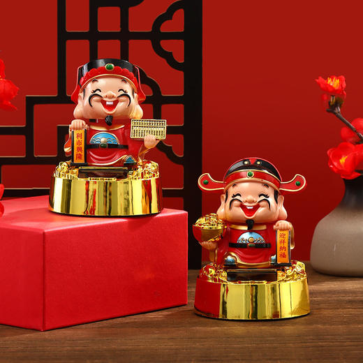 【财神摆件❗️太阳能自动点头招财】纳福开运，增添一抹瑞气，开业礼品汽车装饰家居年货礼盒套装 商品图2
