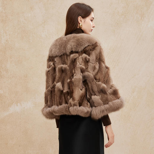 PP616斯尔丽2024冬季新款奢华高贵狐狸毛时尚小个子气质名媛皮草外套 商品图2
