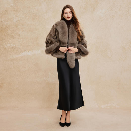 PP616斯尔丽2024冬季新款奢华高贵狐狸毛时尚小个子气质名媛皮草外套 商品图3