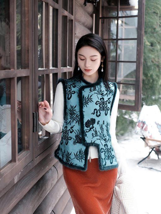 盛唐牡丹| 兰芝常生水貂漳缎夹棉马甲 商品图1