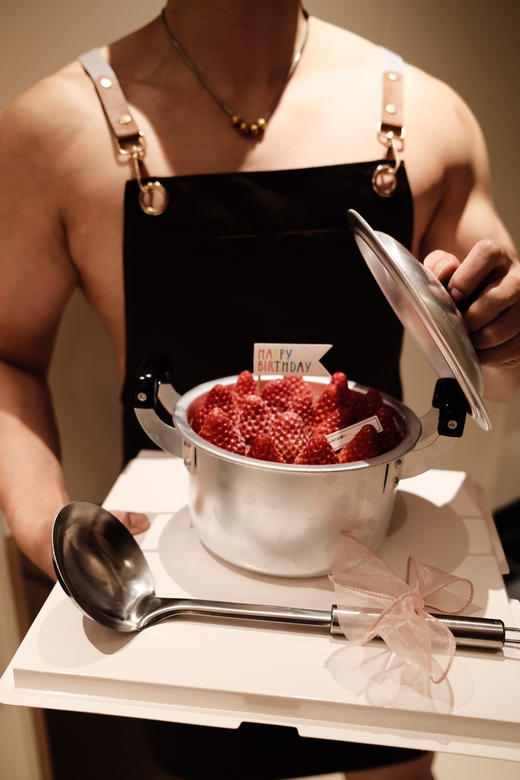 「经典」小铝锅 草莓蛋糕 一层夹层 送汤勺 商品图0