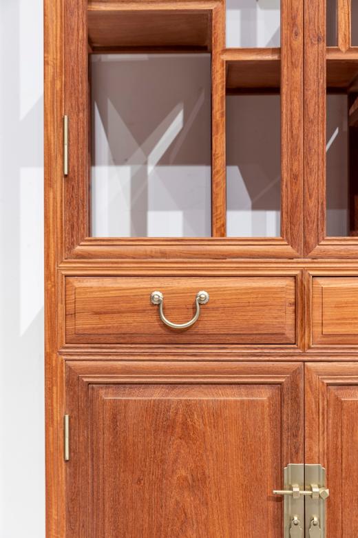 红桥红  家具严选  缅甸花梨(大果紫檀）  【198-75 多宝阁形玻璃 展示柜】 商品图3