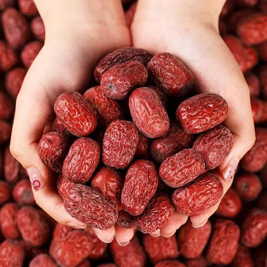 新疆带土灰枣红枣非水洗若羌特产大灰枣 礼盒新兵团灰枣5斤送一斤 商品图2