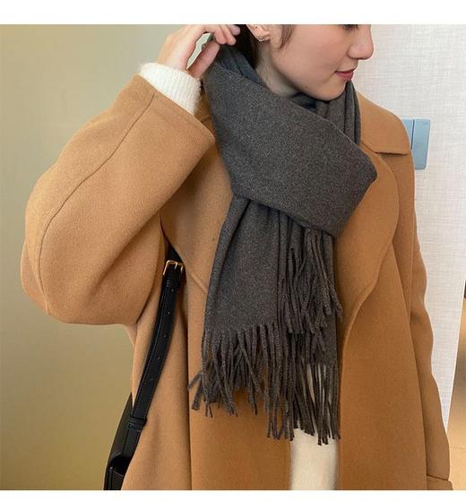 【优雅自然，温润柔美】韩系纯色百搭围巾女，款式新颖，高级感十足的棕色围脖，冬季外搭大披肩，情侣同款。为你的衣橱注入时尚元素！ 商品图5