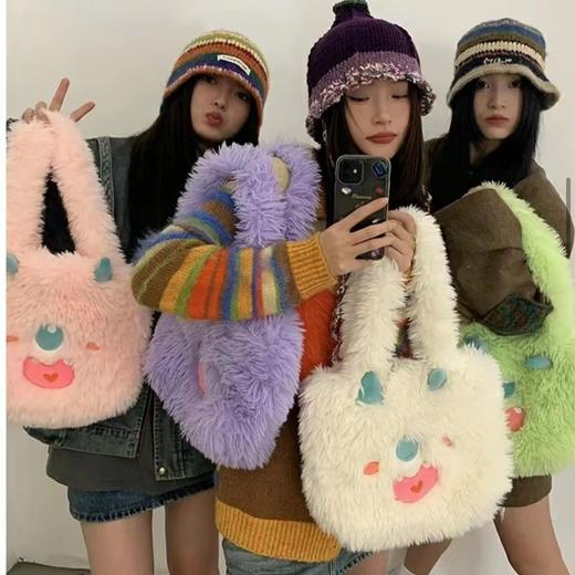 【牛角精灵图案！出街可爱萌炸】可爱小怪兽卡通毛绒包包大容量女学生单肩手提包托特包礼物ins风。ry 商品图0