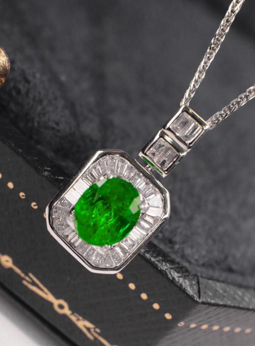 0.9ct刻面祖母绿吊坠 商品图1