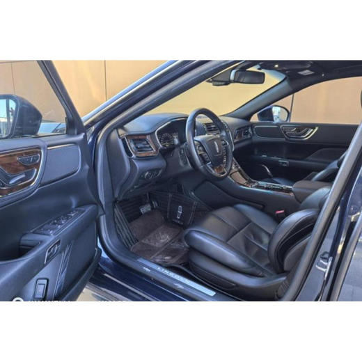 林肯 大陆 2.0T 两驱尊享版【长租-北京】 商品图3