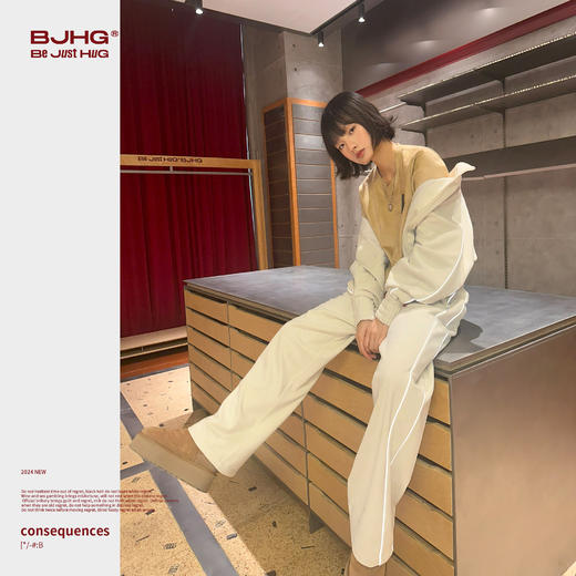 BJHG不计后果环保麂皮绒反光休闲裤子女款2025新款春秋宽松直筒裤 商品图0