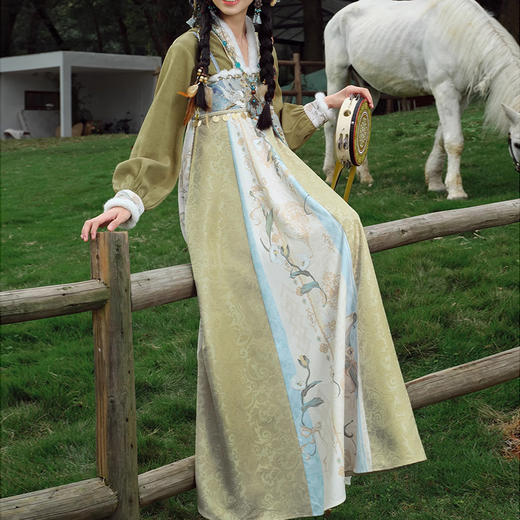 裁缝学苑AS387国风毛绒外套吊带裙民族风交领衬衫套装纸样女装样板图纸 商品图4