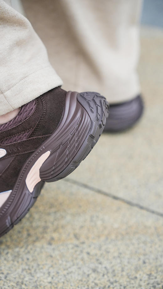 【加绒运动鞋】定制12天发货（12.23），磨砂牛皮材质，加内里短绒，跟高5.5厘米，不压个子不压身高，好穿好走路 商品图5