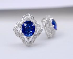 1.6ct刻面蓝宝石耳钉