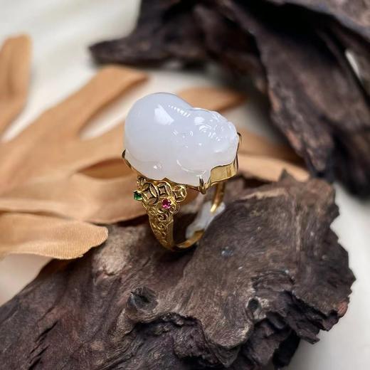18K白玉戒指-貔貅铜钱 商品图0